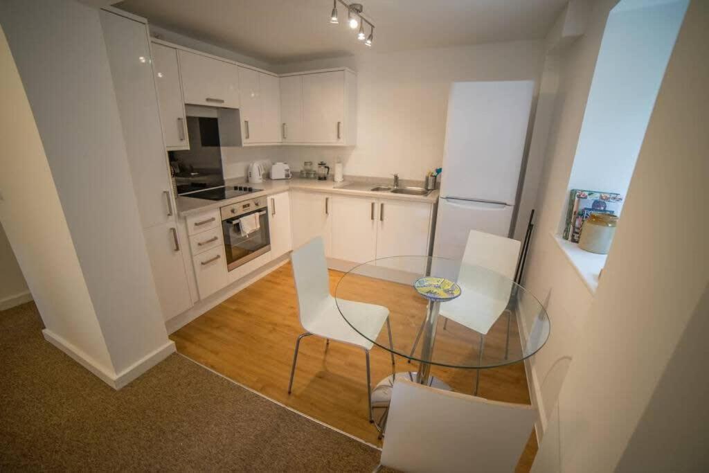 Champion Court Two Bedroom Flat Bristol Esterno foto