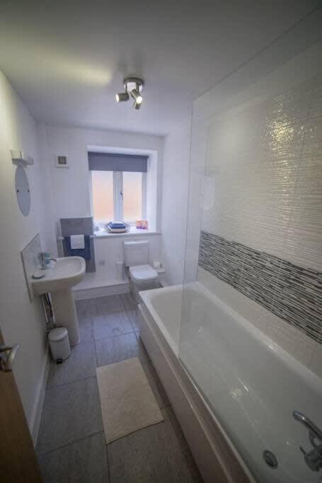 Champion Court Two Bedroom Flat Bristol Esterno foto